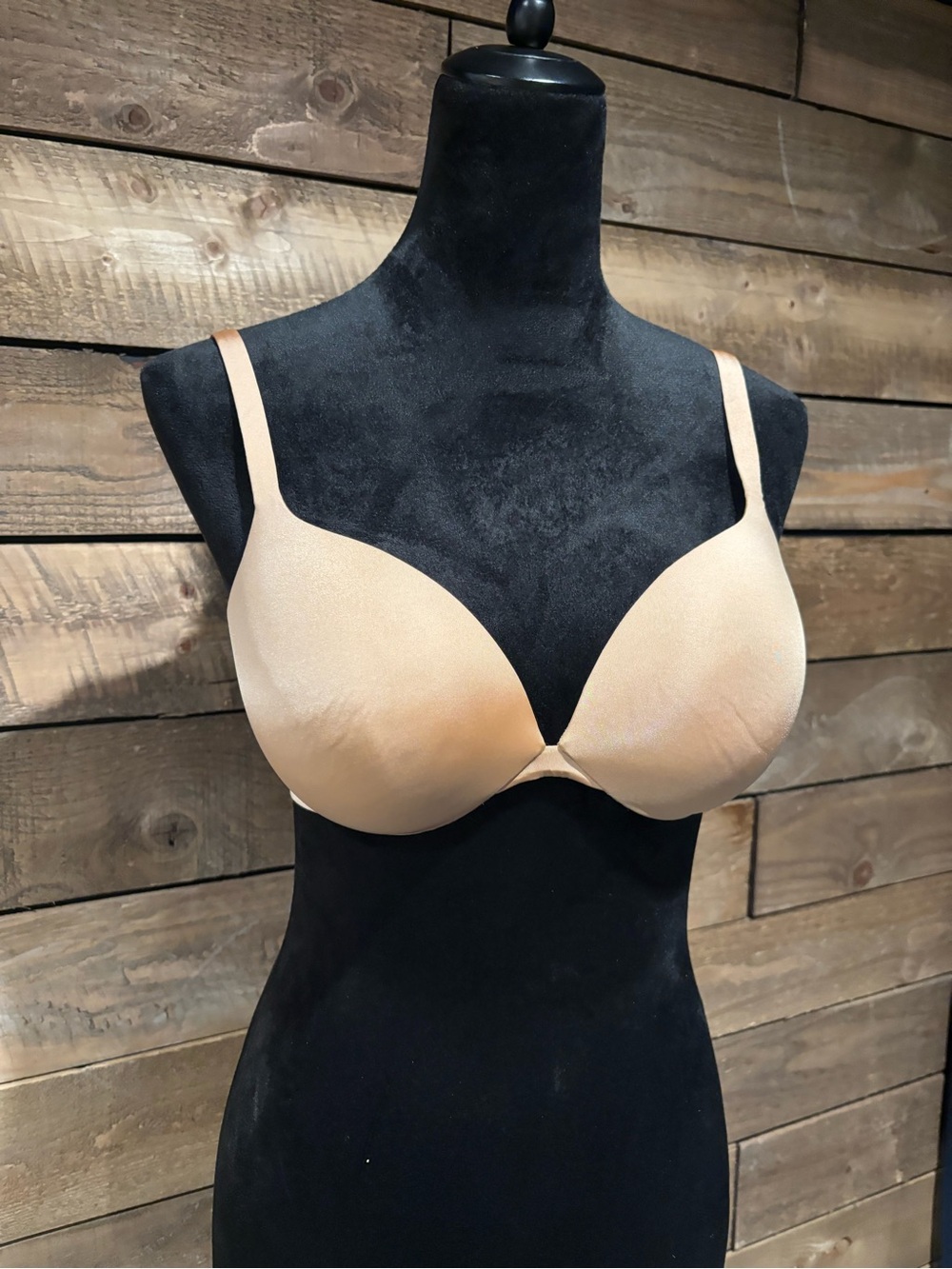 SKIMS Light Beige Push-up Plunge Bra